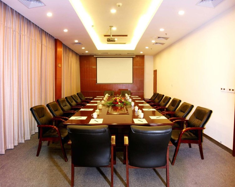 廣州健力百合酒店 專業(yè)禮儀服務(wù)，詮釋卓越待客之道