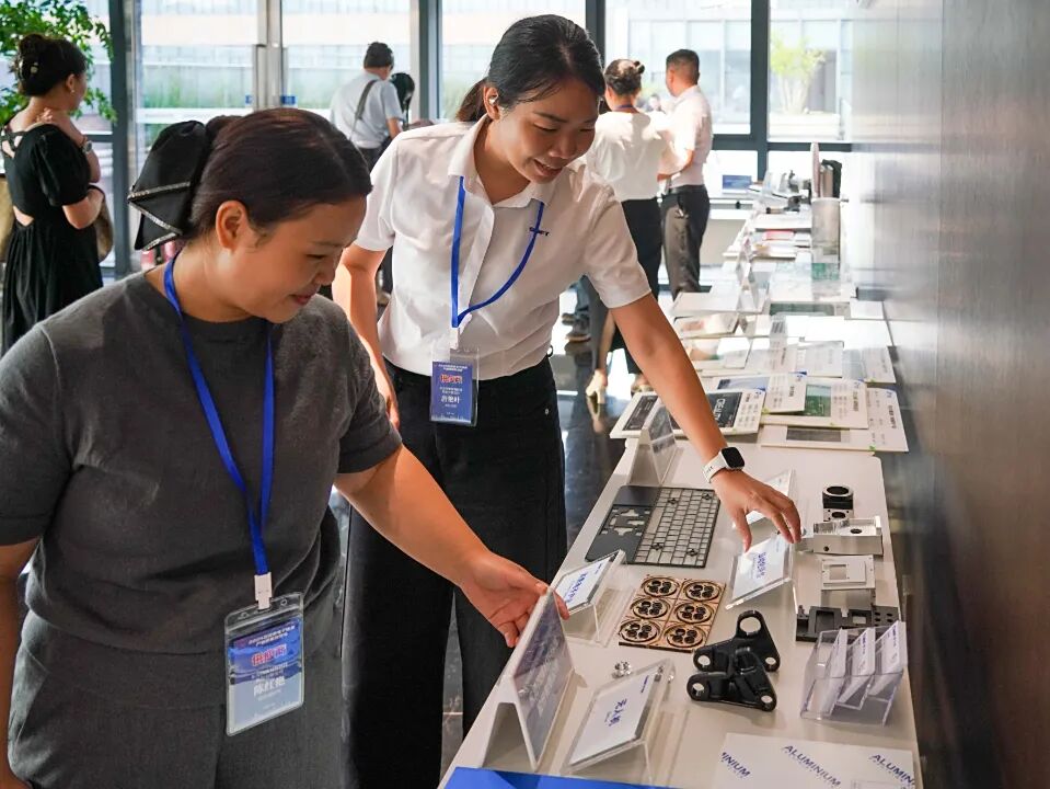 中國東莞石排街道電子元器件產業發展研究